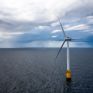 Equinor και Masdar θα λειτουργήσουν την πρώτη μπαταρία που θα συνδέεται με το πλωτό αιολικό πάρκο Hywind στην Σκωτία