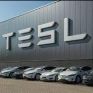Tesla: Η πρώτη βιομηχανική μονάδα μπαταριών εκτός ΗΠΑ