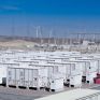 Standalone μπαταρίες: Εντός προθεσμίας του RRF τα έργα 700 Μεγαβάτ των δύο πρώτων διαγωνισμών – Έρχονται και merchant μονάδες 490 Μεγαβάτ – Αγώνας δρόμου για τις μονάδες της τρίτης δημοπρασίας