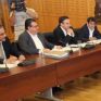 Αναθεώρηση των τελών για τις ΑΠΕ μελετά η Επ. Εμπορίου της κυπριακής Βουλής