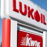 Οι ΗΠΑ επιβραδύνουν την πώληση των assets της Lukoil για να πιέσουν τη Ρωσία