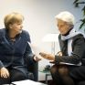 Μέρκελ και Λαγκάρντ συζητούν τον «ελληνικό γρίφο» στο Βερολίνο