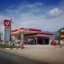 Τριετή συμφωνία προμήθειας με τη Makpetrol υπέγραψε η ΟΚΤΑ, θυγατρική της HELLENiQ Energy στη Β. Μακεδονία