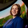 H Robyn Denholm νέα πρόεδρος της Tesla στη θέση του Ελον Μασκ