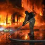 Ουκρανία: πυρκαγιές σε ενεργειακές και λιμενικές υποδομές της Οδησσού από νέα ρωσική επίθεση 