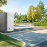 Schneider Electric: Όταν το δίκτυο «πιέζεται», η αποθήκευση ενέργειας γίνεται στρατηγική επιλογή