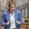 Σδούκου: Χωρίς ΑΠΕ θα πληρώναμε 190 ευρώ/MWh για το ρεύμα - Στα 14.346 ο αριθμός μικρών φωτοβολταϊκών φέτος