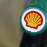 Πλήγμα για τη Shell η πτώση της τιμής του "μαύρου χρυσού"