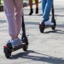 Hλεκτρικά πατίνια: «Οι οδηγοί είναι ευάλωτοι, ειδικά στο επαρχιακό δίκτυο»