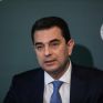 Σκρέκας: Φορολογούμε αναδρομικά τα υπερέσοδα των εταιρειών παραγωγής ενέργειας - Στα €373,55 εκατ. το προς ανάκτηση ποσό