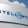 Σύμπραξη της Stellantis με την Amazon για τη συνδεσιμότητα των οχημάτων της