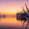 Σήματα ότι η κρίση στη Μ.Ανατολή θα έχει διάρκεια στέλνουν Τραμπ και αγορές - Τον αποκλεισμό των Στενών επισημοποίησε το Ιράν - Τι δείχνει ο πρώτος λογαριασμός σε πετρέλαιο, αέριο