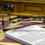 Χωρίς σοβαρές αλλαγές κατατέθηκε στη Βουλή το νομοσχέδιο του ΥΠΕΝ για τα ενεργειακά - Τι προβλέπει για ηλεκτρικό χώρο, περικοπές, SPV από ΕΔΕΥΕΠ, πλωτά φωτοβολταικά, ρευματοκλοπές - Δειτε όλο το κείμενο 