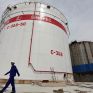Ρωσία: Στο 70% της εγχώριας ζήτησης η παραγωγή βενζίνης