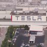 H Tesla εξαγοράζει τη Grohmann Engineering