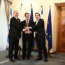 Νέα τριμερής στα τέλη του μήνα με αφορμή διεθνές συνέδριο στην Αθήνα