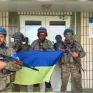 Ουκρανοί στρατιώτες στα γραφεία της Gazprom στο Κουρσκ