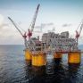 Η Shell περικόπτει την παραγωγή κατά 40% και στρέφεται σε ΑΠΕ, ηλεκτρισμό - Άγνωστες οι συνέπειες για την παρουσία της στην κυπριακή ΑΟΖ